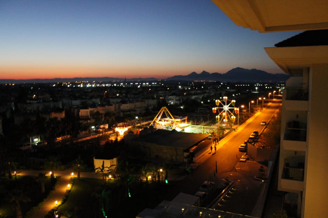 Blick vom Zimmer im 4. Stock Sherwood Dreams Resort