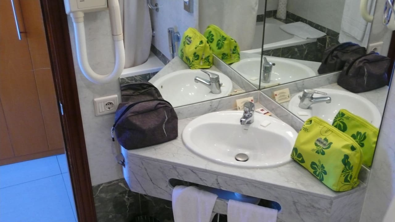 Badezimmer Bull Escorial & Spa