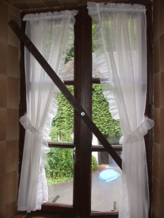 Originalfenster mit Klemmverschluß Hotel Moulin de Consdorf -Muppentrupp