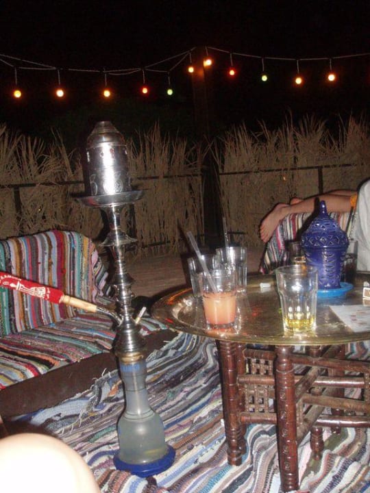 Bar z szisza na dachu Safir Sharm Waterfalls Resort