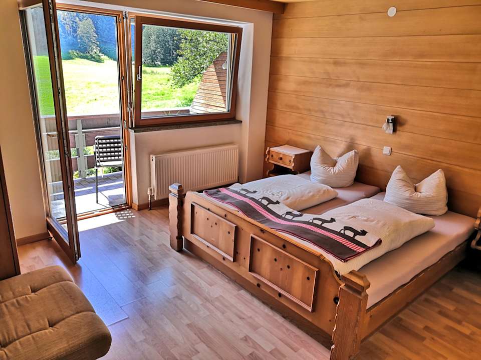 Zimmer Apartments Suggadin