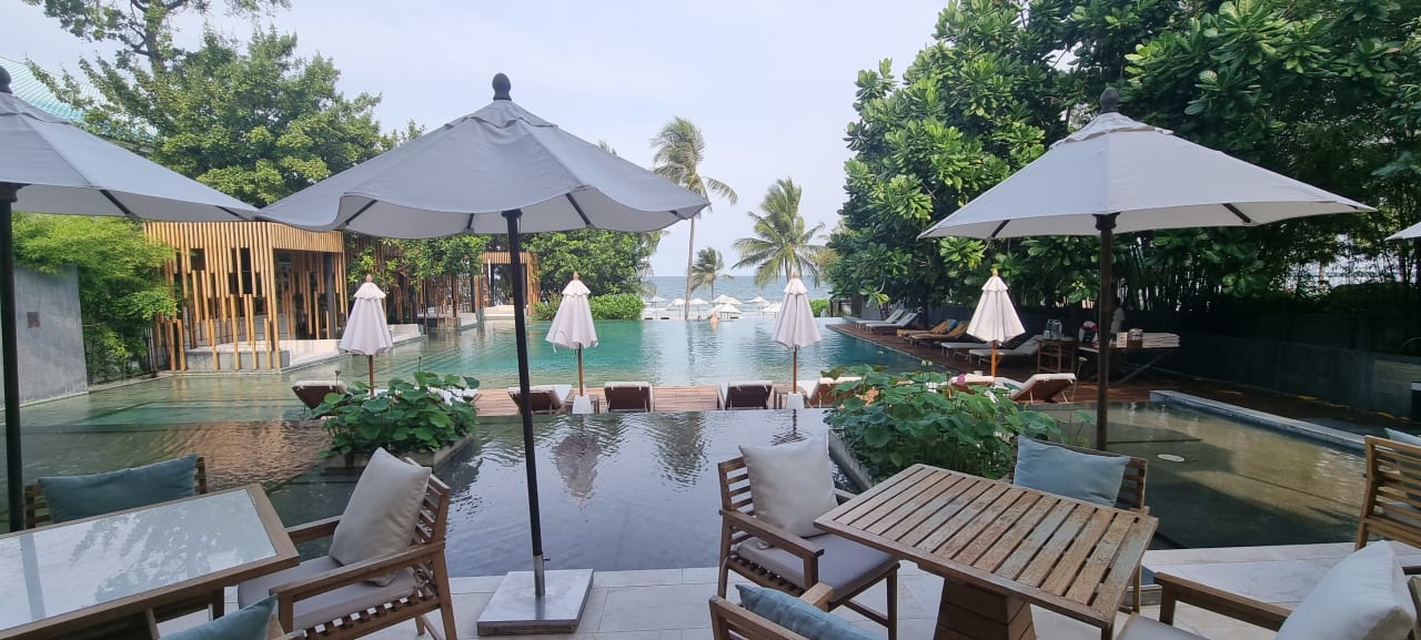 Pool Cape Nidhra Hotel Hua Hin