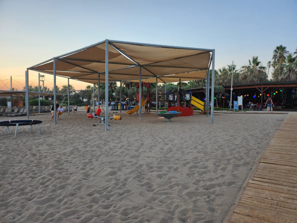 Strand Blue Waters Club