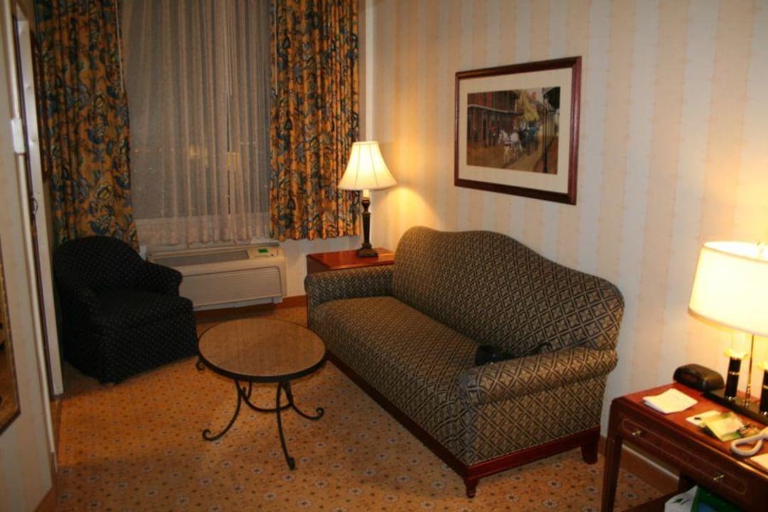 Lounge-Ecke im Zimmer The Orleans Hotel & Casino