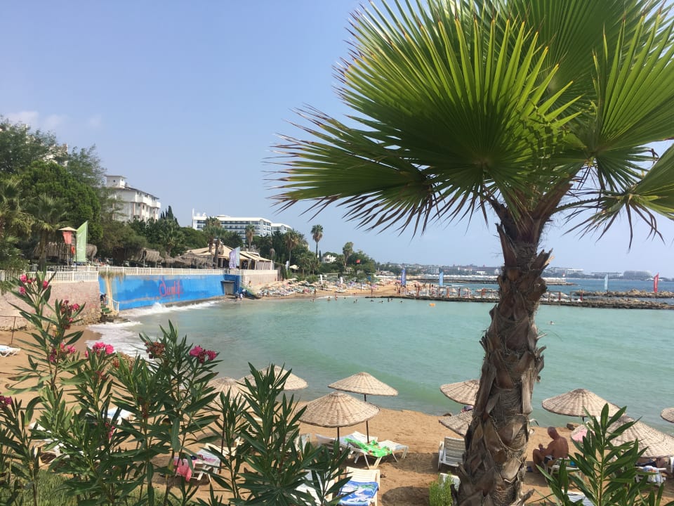 Strand Kolibri Resort Hotel