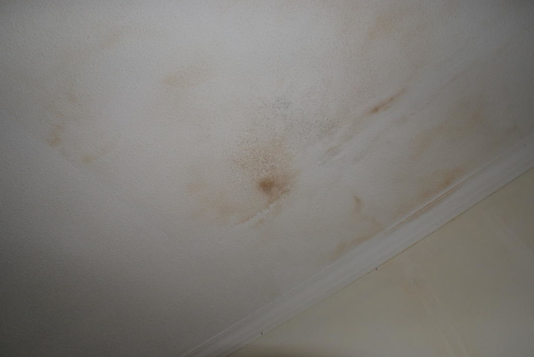 Zimmerdecke Villa Shanti Beach