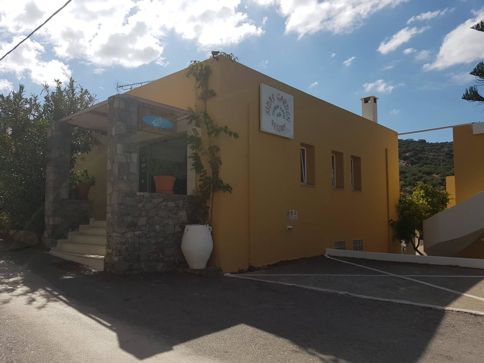 Außenbereich Hotel Xidas Garden