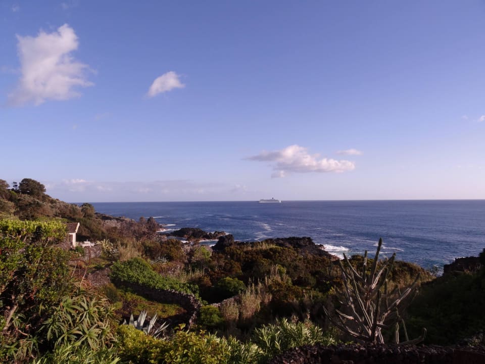 Die wundervolle Gartenanlage Caloura Hotel Resort