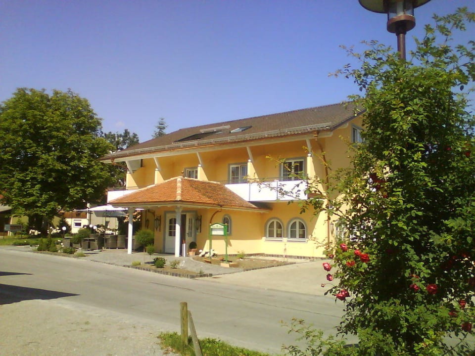 Eingang Hotel/Restaurant Hirsch 1783 Hotel