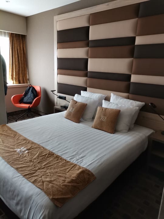 Zimmer XO Hotels Blue Tower