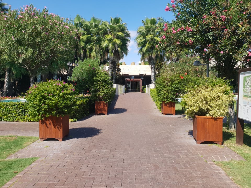 Garten Gloria Serenity Resort