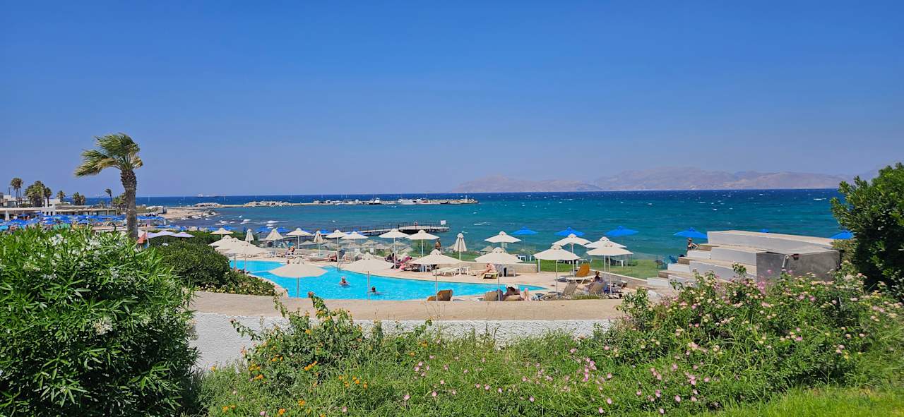 Außenansicht Mastichari Bay Hotel