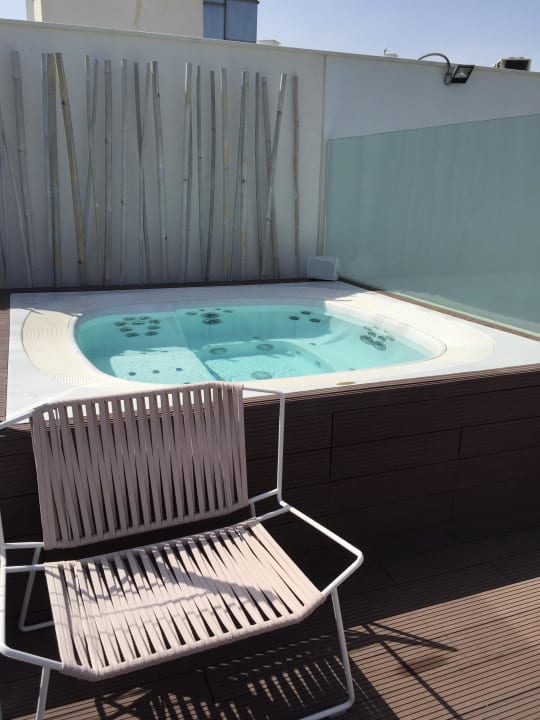 Jacuzzi Kyrat Amarac