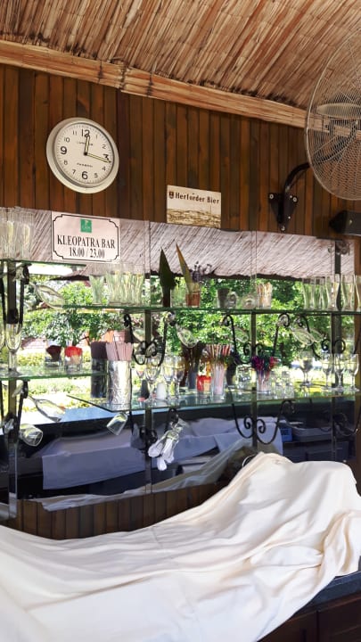 Cleopatra-Bar mit Top Kellner Mehmet  Can Garden Beach