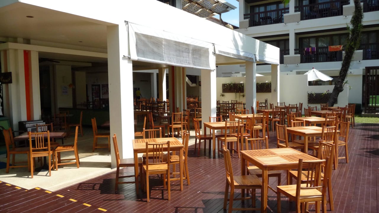 Das Frühstücksrestaurant The Briza Beach Resort Khaolak