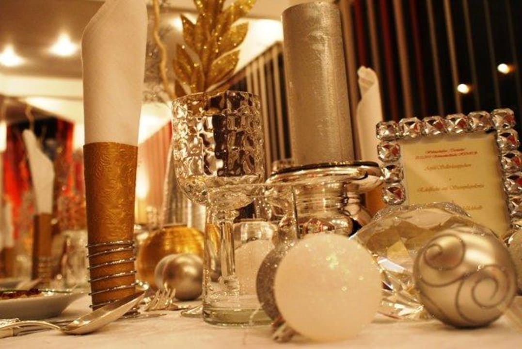 Der weiße Tisch Pension Hois