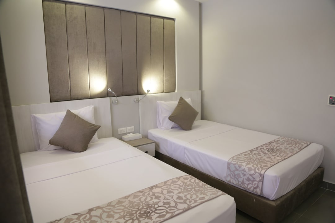 Zimmer Aladdin Beach Resort