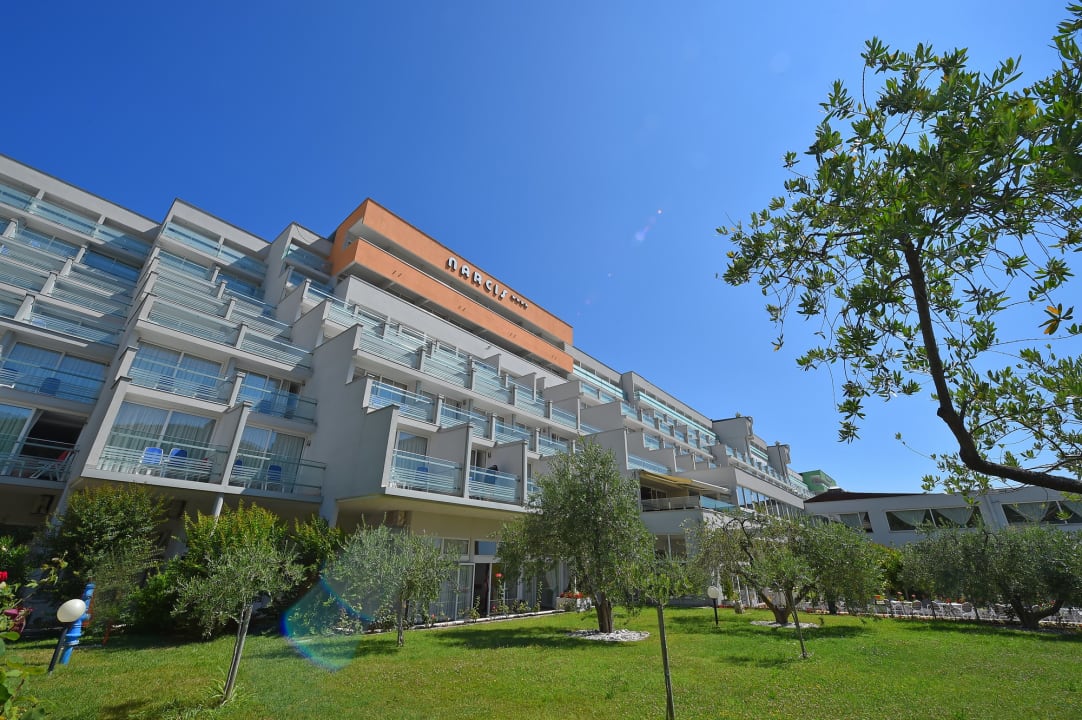 Außenansicht Narcis Hotel