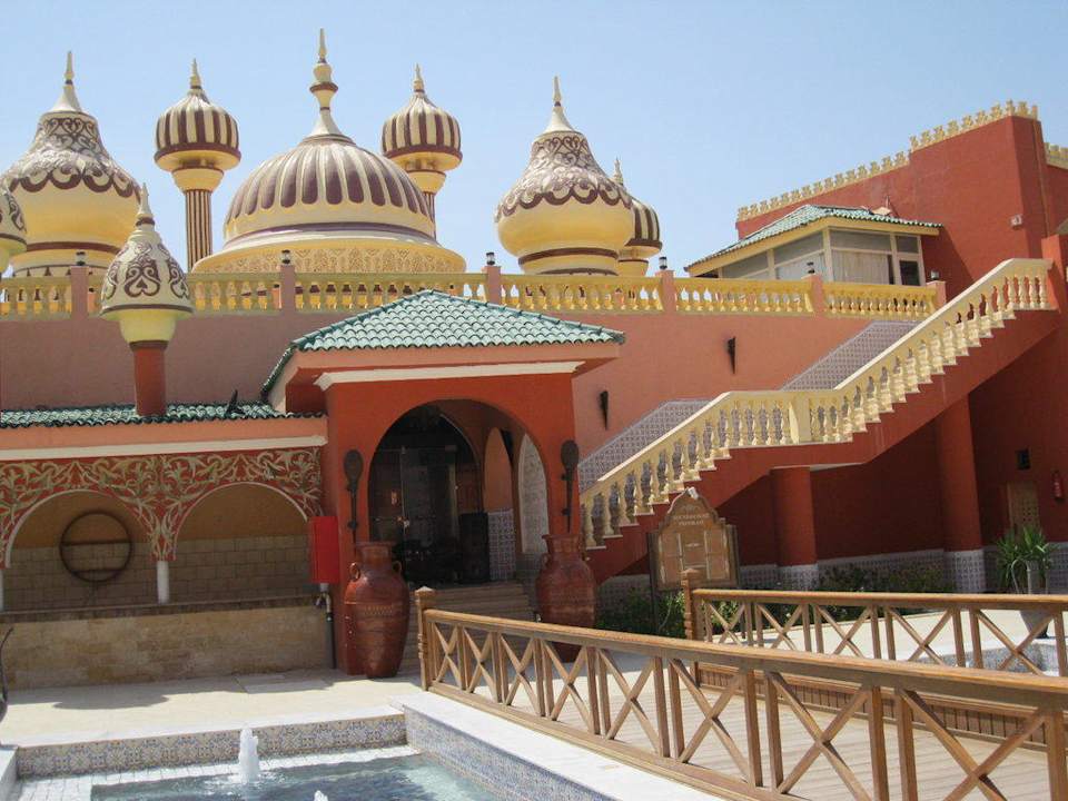 Театр с фонтанами Pickalbatros Alf Leila Wa Leila Resort - Neverland Hurghada