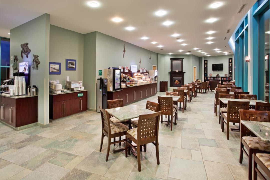 Gastro Holiday Inn Express Pensacola Beach