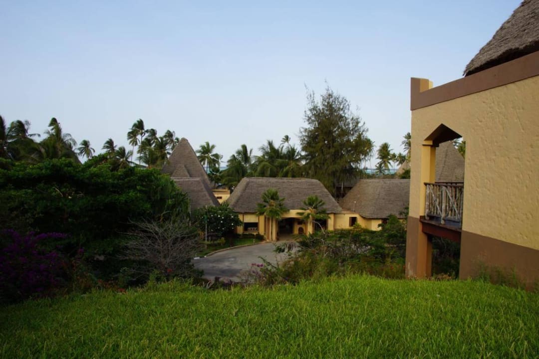 Parkähnlich Neptune Pwani Beach Resort & Spa