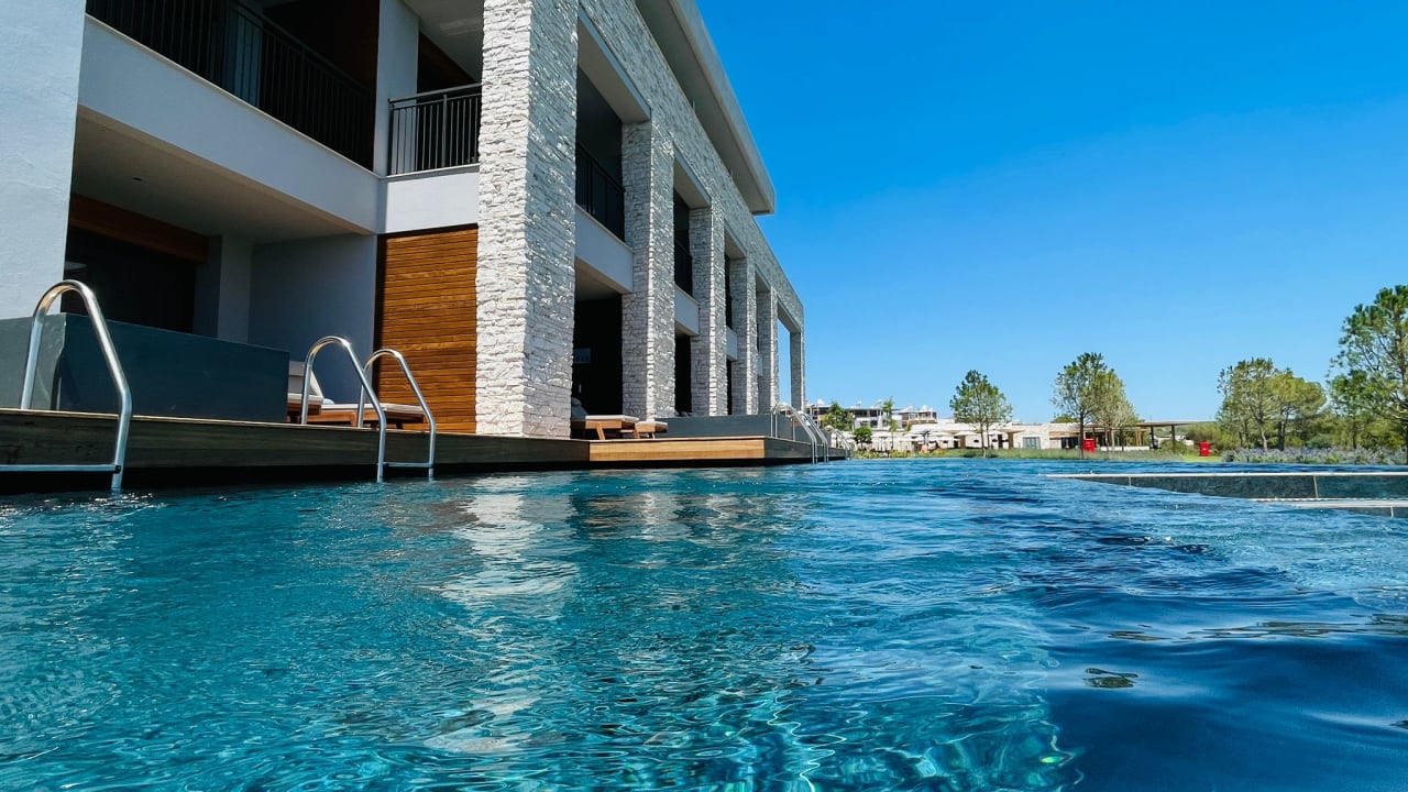 Pool Anda Barut Collection