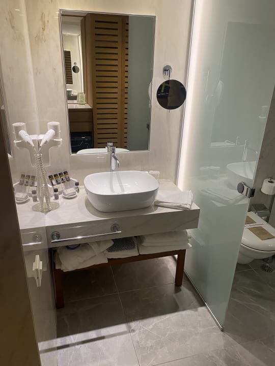 Zimmer Pilot Beach Resort