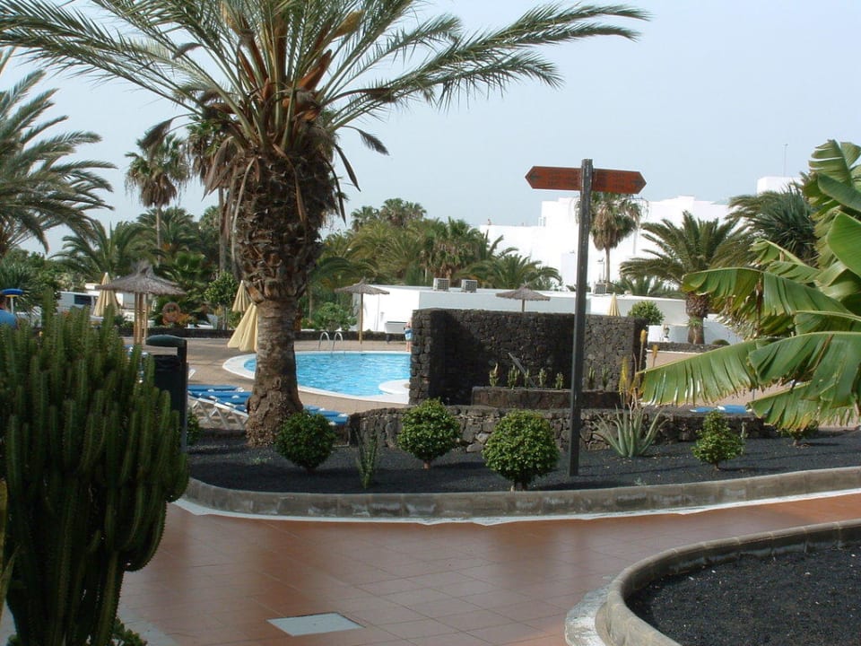 Kleiner Pool im 2. Teil der Appartmenanlage Hotel Floresta