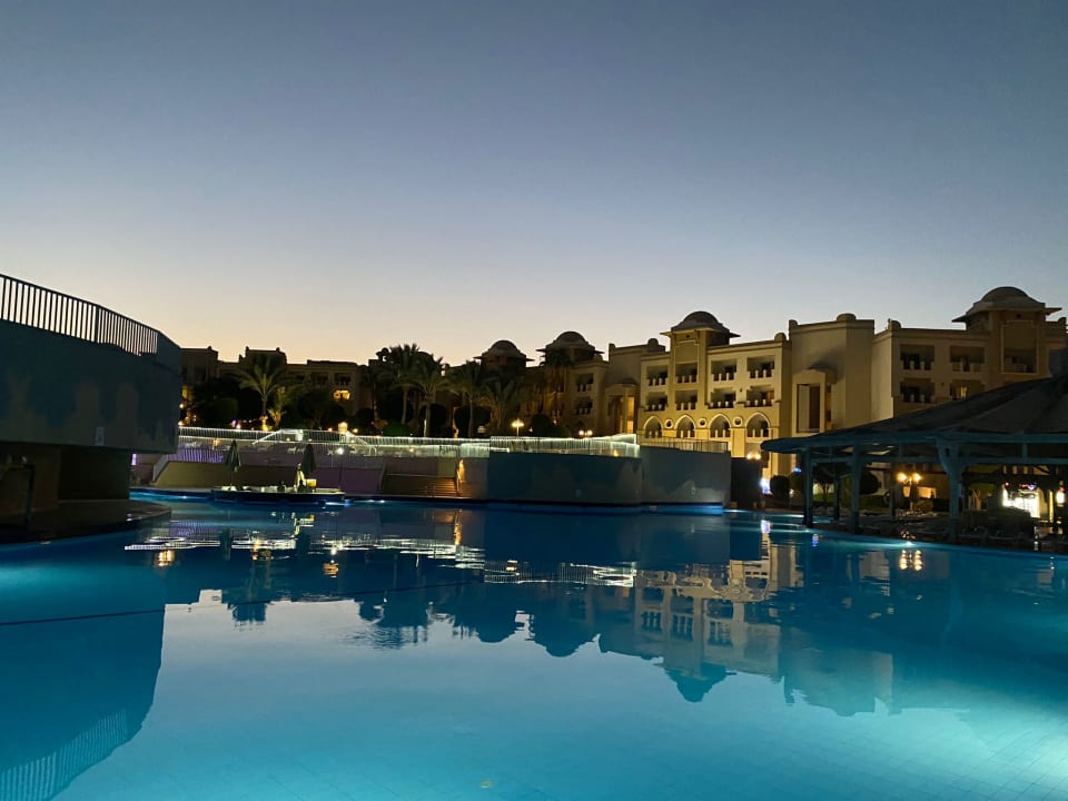 Pool Serenity Alpha Beach