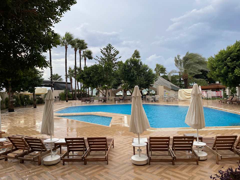 Pool Nerton Hotel - Erwachsenenhotel ab 16 Jahren