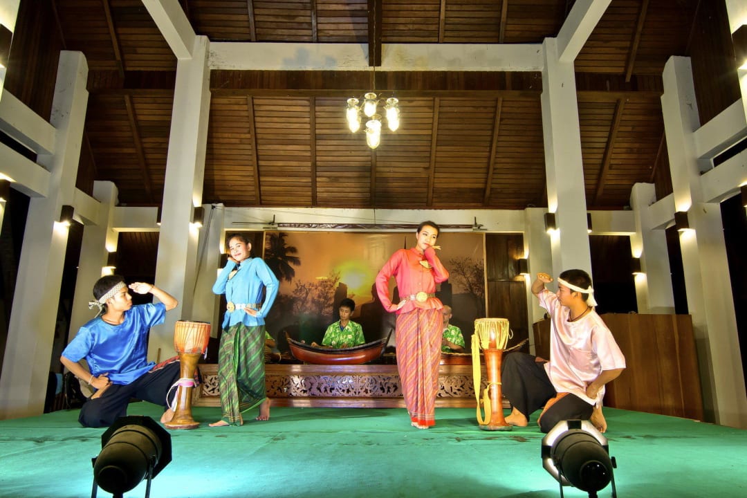 Cultural Thai Dance Hotel The Legendha Sukhothai Resort
