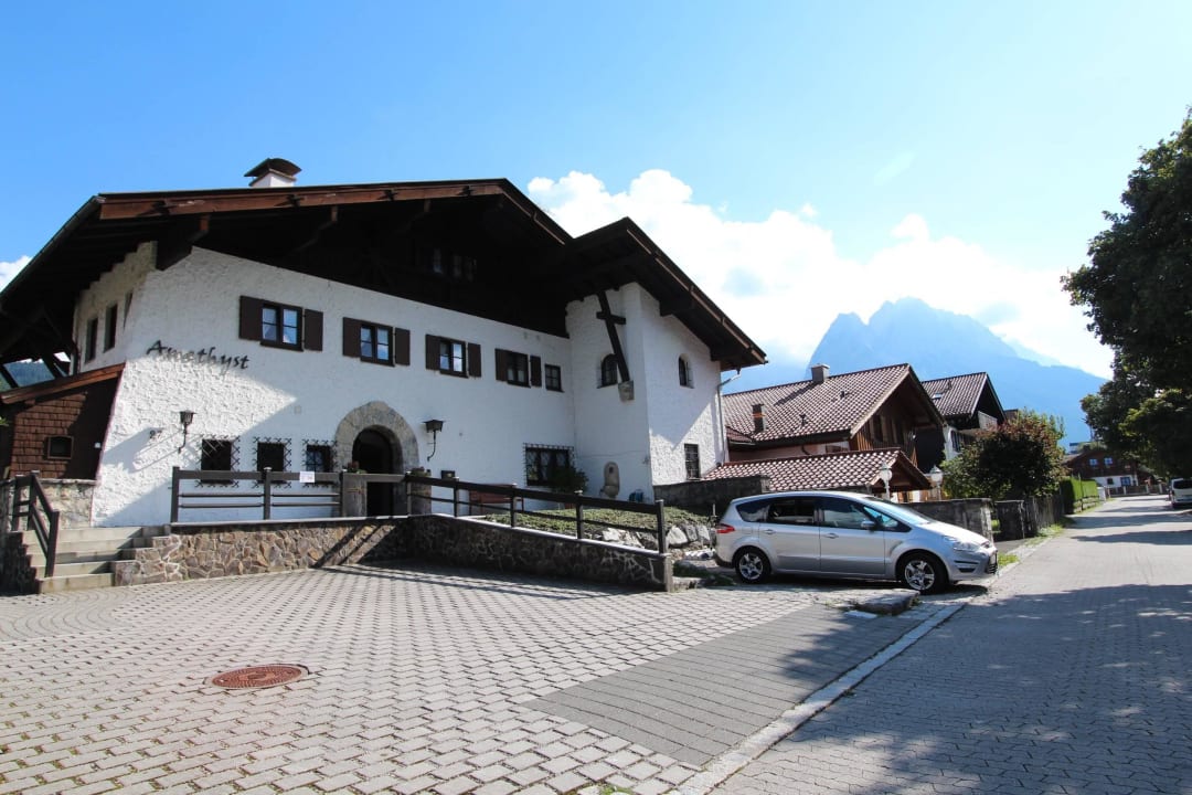 Hausansicht  Ferienwohnung Amethyst Wohnung 6