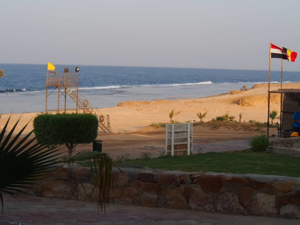 Widok z okna Three Corners Sea Beach Resort