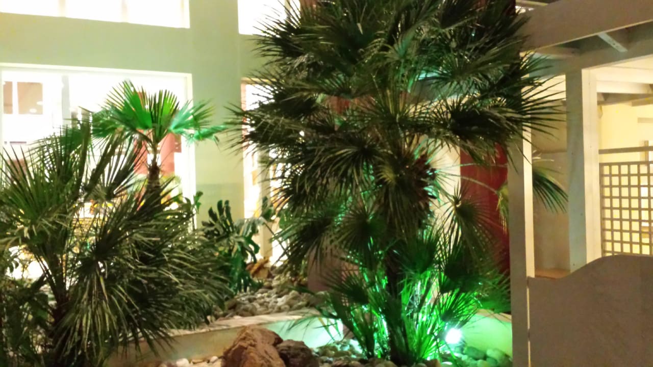 Vor der Eingangstüre HARPIN Georgioupolis Resort Aquapark & SPA