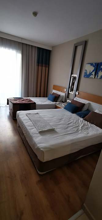 Zimmer Palm World Side Resort & Spa