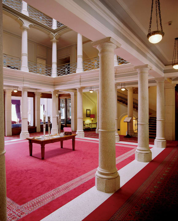 Hall Grand Hotel Majestic