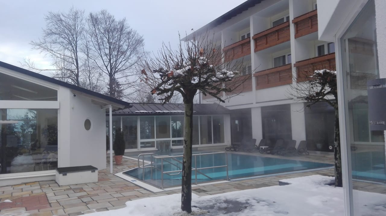 Pool Alm- & Wellnesshotel Alpenhof