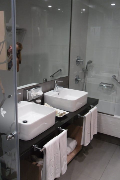 Bad Zimmer 217_1 Hotel Vincci Selección Posada del Patio