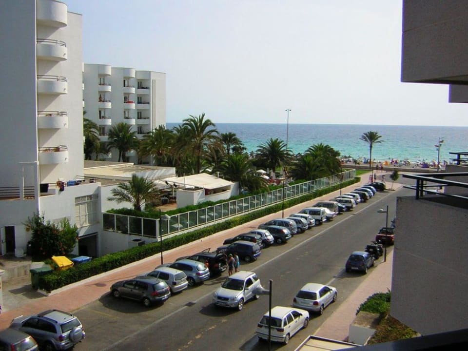 Balkonaussicht 2. Stockwerk Hipotels Bahia Grande