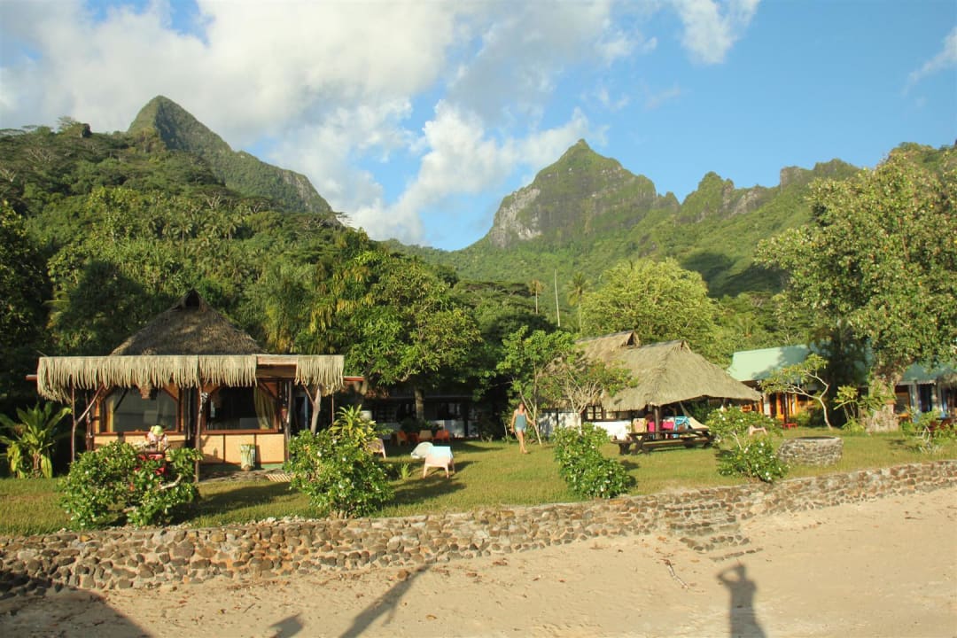 Blick vom Steg Linareva Moorea Beach Resort