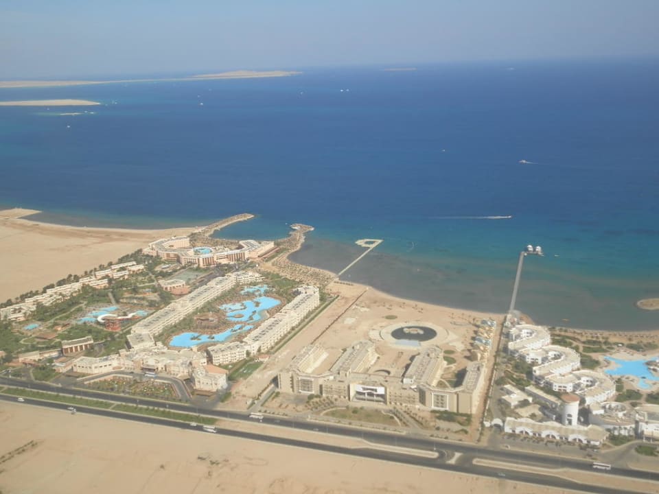 Hotel beim Landeanflug Pickalbatros Palace Resort