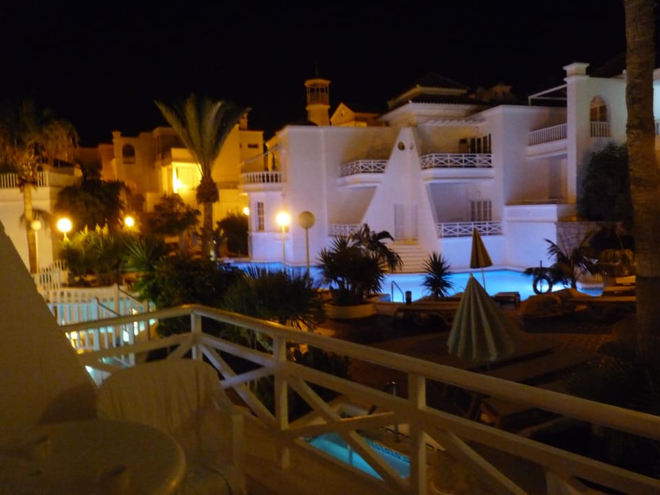 Hotelbereich mit Pool Los Olivos Beach Resort