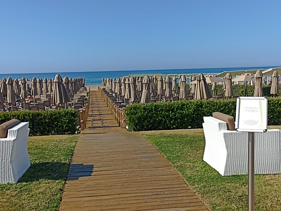Strand Side Sunport Hotel & Spa