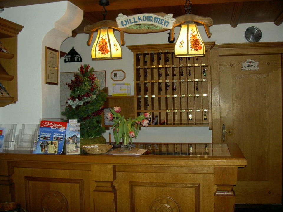 Rezeption Mari Pop Hotel