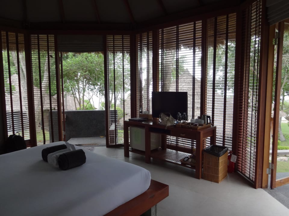 Rundumblick in den Garten und aufs Meer The Haad Tien Beach Resort