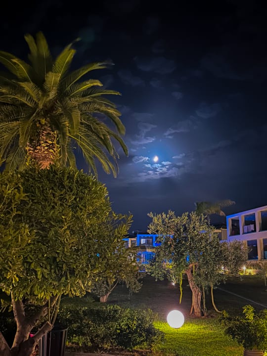 Außenansicht Vissalo by Acharavi Beach