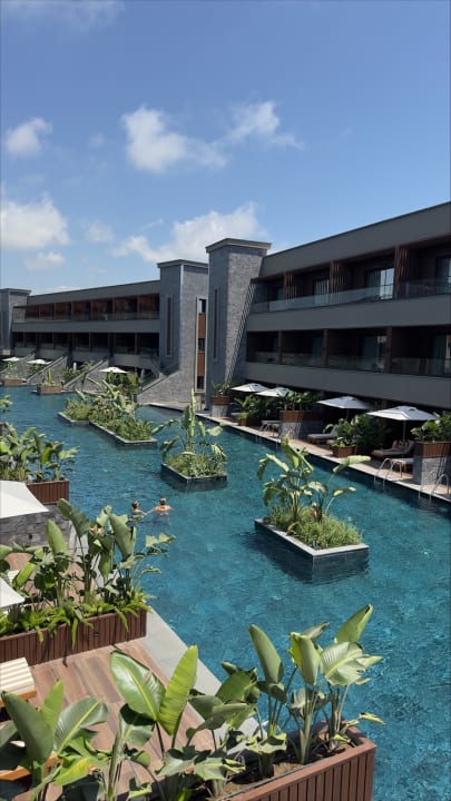 Pool Jacaranda Luxury Resort