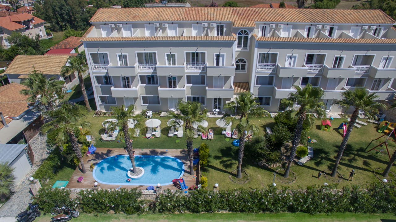 Außenansicht SuneoClub Cavo D'Oro Hotel