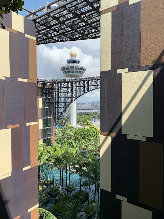 Ausblick Hotel Crowne Plaza Changi Airport