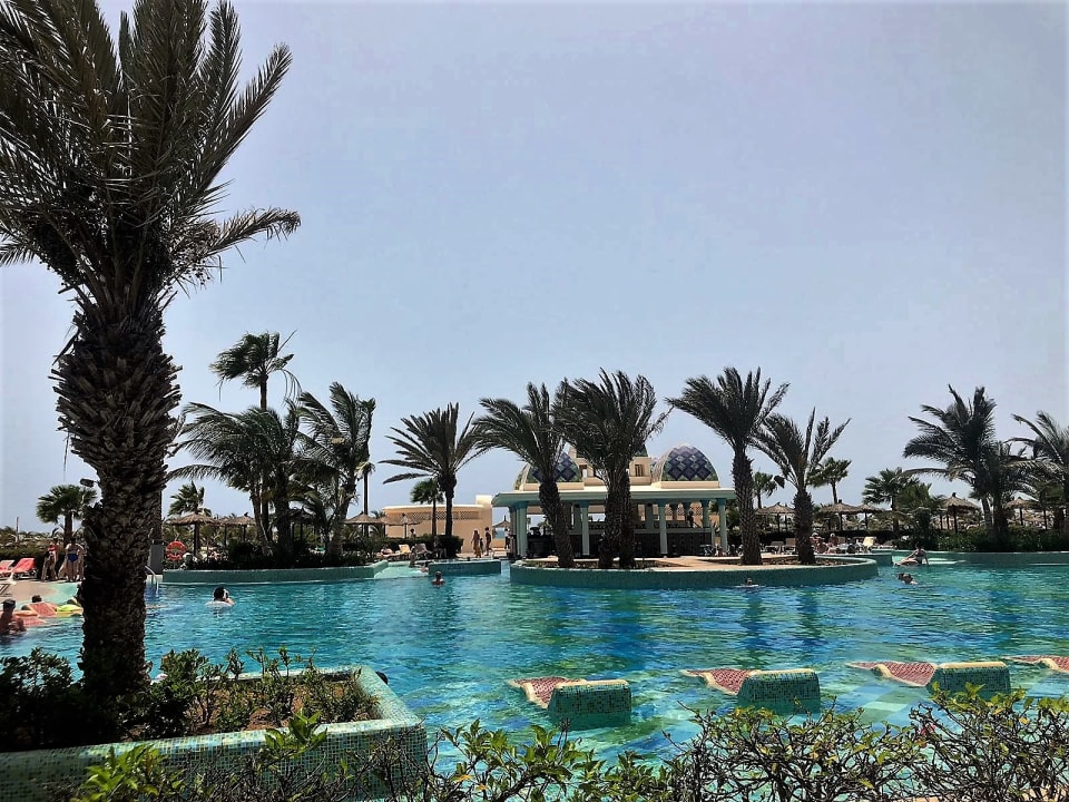 Pool Hotel Riu Karamboa